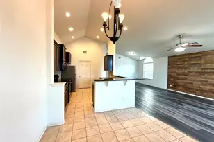 500 Obsidian Ln, Jarrell, TX 76537 - Photo 32