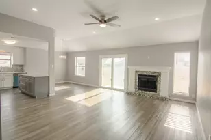 108 Cottonwood Dr, Hutto, TX 78634 - Photo 1