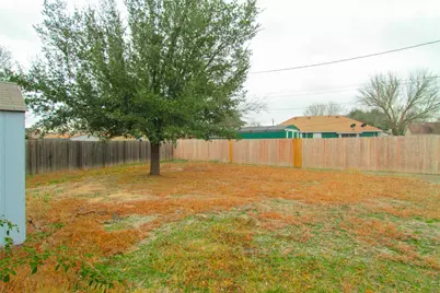 108 Cottonwood Drive, Hutto, TX 78634 - Photo 24