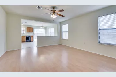 5701 Viewpoint Drive, Austin, TX 78744 - Photo 8