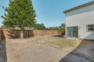 5701 Viewpoint Dr, Austin, TX 78744 - Photo 24