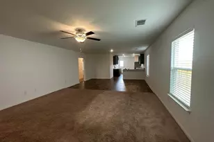 18300 Speculator Ln, Elgin, TX 78621 - Photo 16