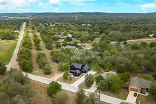 587 W Keanahalululu Ln, Bastrop, TX 78602 - Photo 36