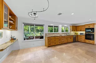 915 Wild Basin Ledge, Austin, TX 78746 - Photo 10