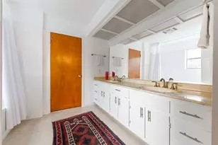 915 Wild Basin Ledge, Austin, TX 78746 - Photo 18