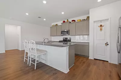 656 Silver Springs Bend, Kyle, TX 78640 - Photo 4