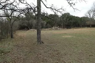 000 Magnolia Ln, Cottonwood Shores, TX 78657 - Photo 2