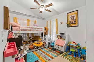 116 S Hackberry Ave, Luling, TX 78648 - Photo 38