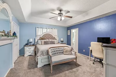 116 S Hackberry Avenue, Luling, TX 78648 - Photo 16