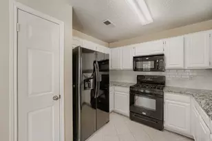 8009 Tantara Ct, Austin, TX 78729 - Photo 10