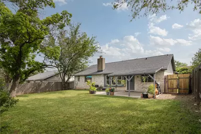 304 Skyloop Drive, Austin, TX 78745 - Photo 6