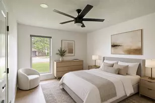 304 Skyloop Dr, Austin, TX 78745 - Photo 14