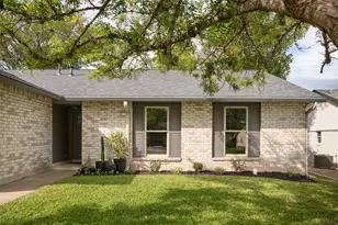 304 Skyloop Dr, Austin, TX 78745 - Photo 6