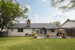 304 Skyloop Dr, Austin, TX 78745 - Photo 18