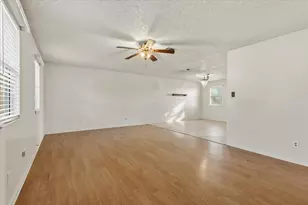 303 Ponderosa Rd, Bastrop, TX 78602 - Photo 8