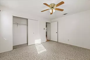 303 Ponderosa Rd, Bastrop, TX 78602 - Photo 16