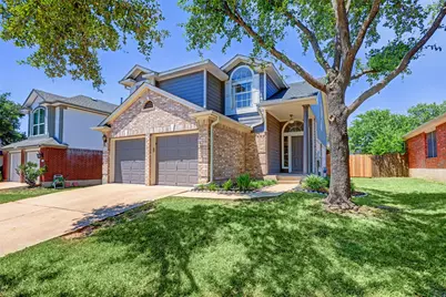 1816 W Pflugerville Parkway, Round Rock, TX 78664 - Photo 2