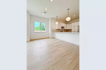 3614 Abbate Circle #B, Austin, TX 78721 - Photo 12