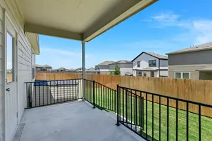 216 The Duke Dr, Jarrell, TX 76537 - Photo 18
