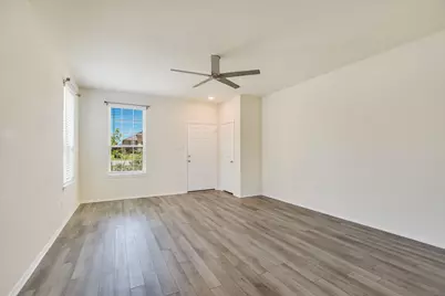 216 The Duke Drive, Jarrell, TX 76537 - Photo 4