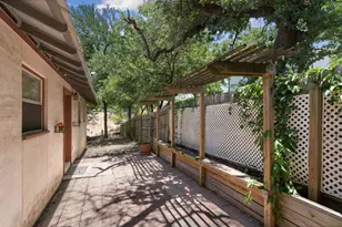 1211 Delano St, Austin, TX 78721 - Photo 22