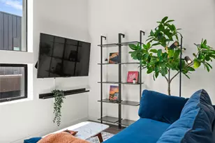 49 Navasota St, Austin, TX 78702 - Photo 18