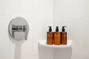 49 Navasota St, Austin, TX 78702 - Photo 32