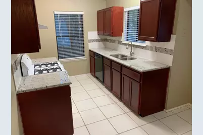 4419 Silverstone Drive, Austin, TX 78744 - Photo 8