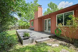 8914 Sparkling Creek Dr, Austin, TX 78729 - Photo 24