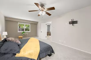 8914 Sparkling Creek Dr, Austin, TX 78729 - Photo 16