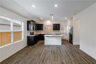 744 Xanadu Dr, Jarrell, TX 76537 - Photo 8