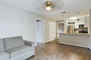 2510 San Gabriel St, Austin, TX 78705 - Photo 2