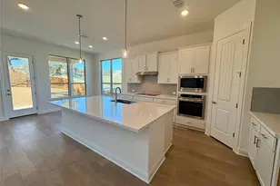 500 Frio Spgs Trl, Georgetown, TX 78628 - Photo 2