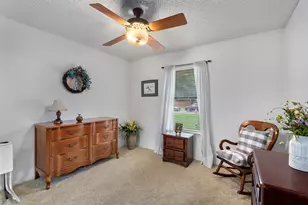 401 Drake Ln, Taylor, TX 76574 - Photo 18