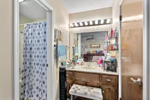 401 Drake Ln, Taylor, TX 76574 - Photo 16
