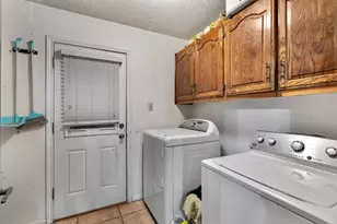 401 Drake Ln, Taylor, TX 76574 - Photo 24