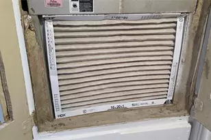 2124 Burton Dr, Austin, TX 78741 - Photo 10