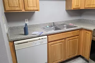 2124 Burton Dr, Austin, TX 78741 - Photo 8