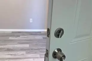 2124 Burton Dr, Austin, TX 78741 - Photo 14