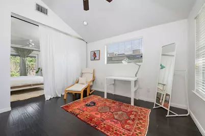 1610 Willow Street, Austin, TX 78702 - Photo 8