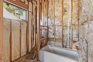 1742 Paradise Pkwy, Canyon Lake, TX 78133 - Photo 10