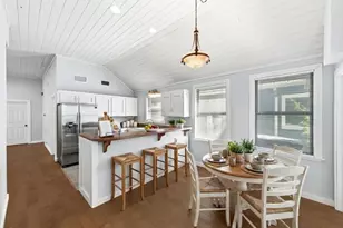 1811 Waterston Ave, Austin, TX 78703 - Photo 2