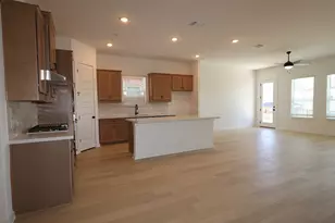 137 Bishop Wood Rd, Dripping Springs, TX 78620 - Photo 2