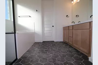 137 Bishop Wood Road, Dripping Springs, TX 78620 - Photo 8