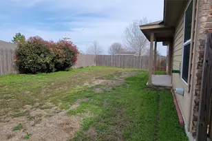 207 Wildcat Dr, Bastrop, TX 78602 - Photo 24