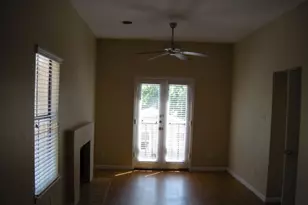 712 W 21st St, Austin, TX 78705 - Photo 4