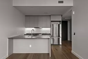 610 Davis St, Austin, TX 78701 - Photo 2