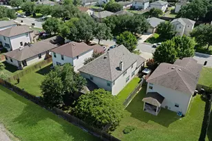 180 Beech Dr, Kyle, TX 78640 - Photo 36