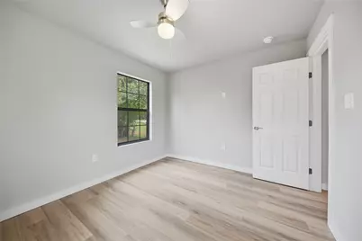 700 Rice Street, Rockdale, TX 76567 - Photo 30