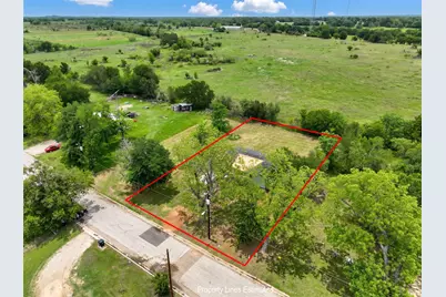 700 Rice Street, Rockdale, TX 76567 - Photo 20